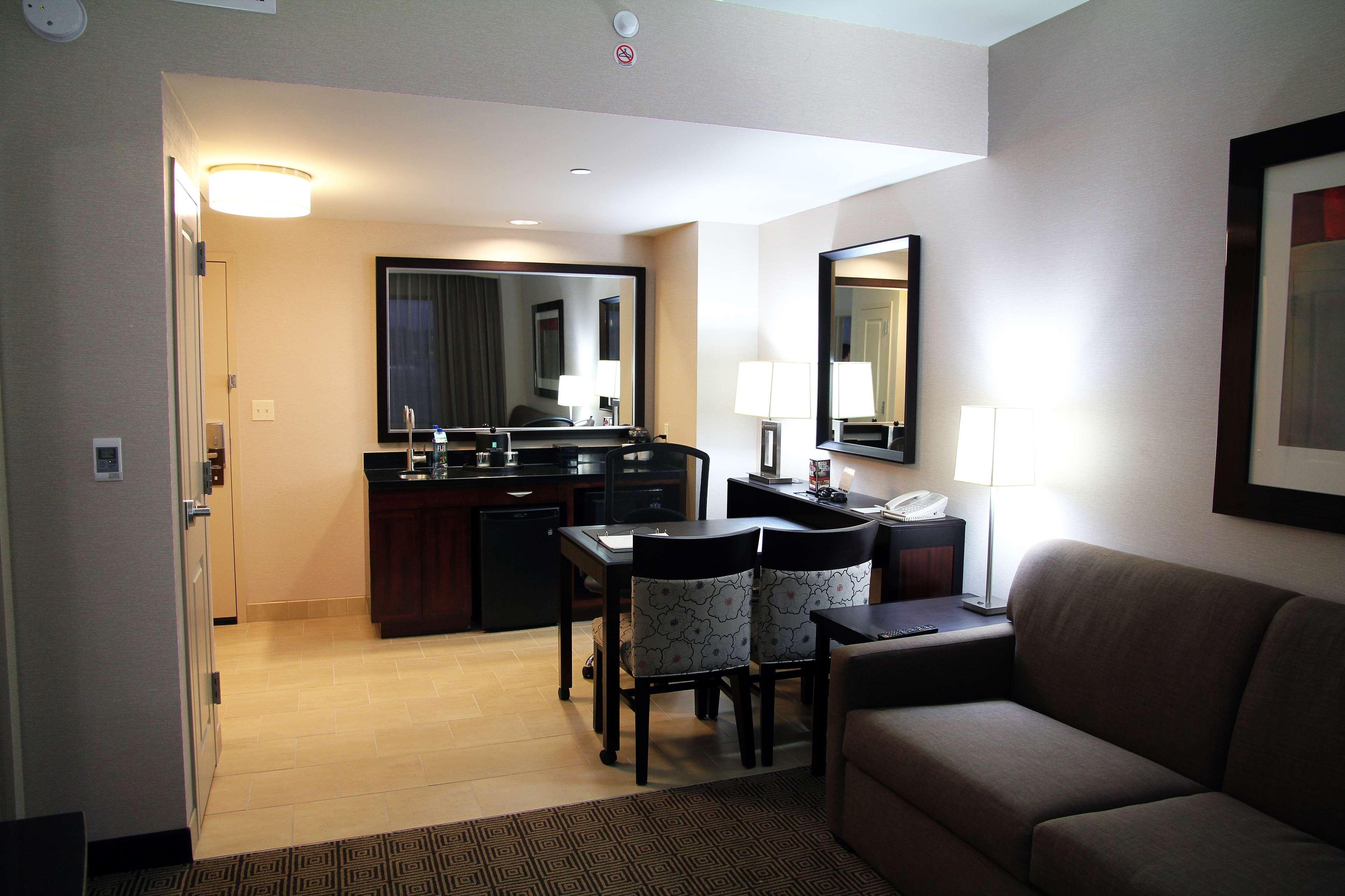 Embassy Suites Ontario - Airport Chambre photo