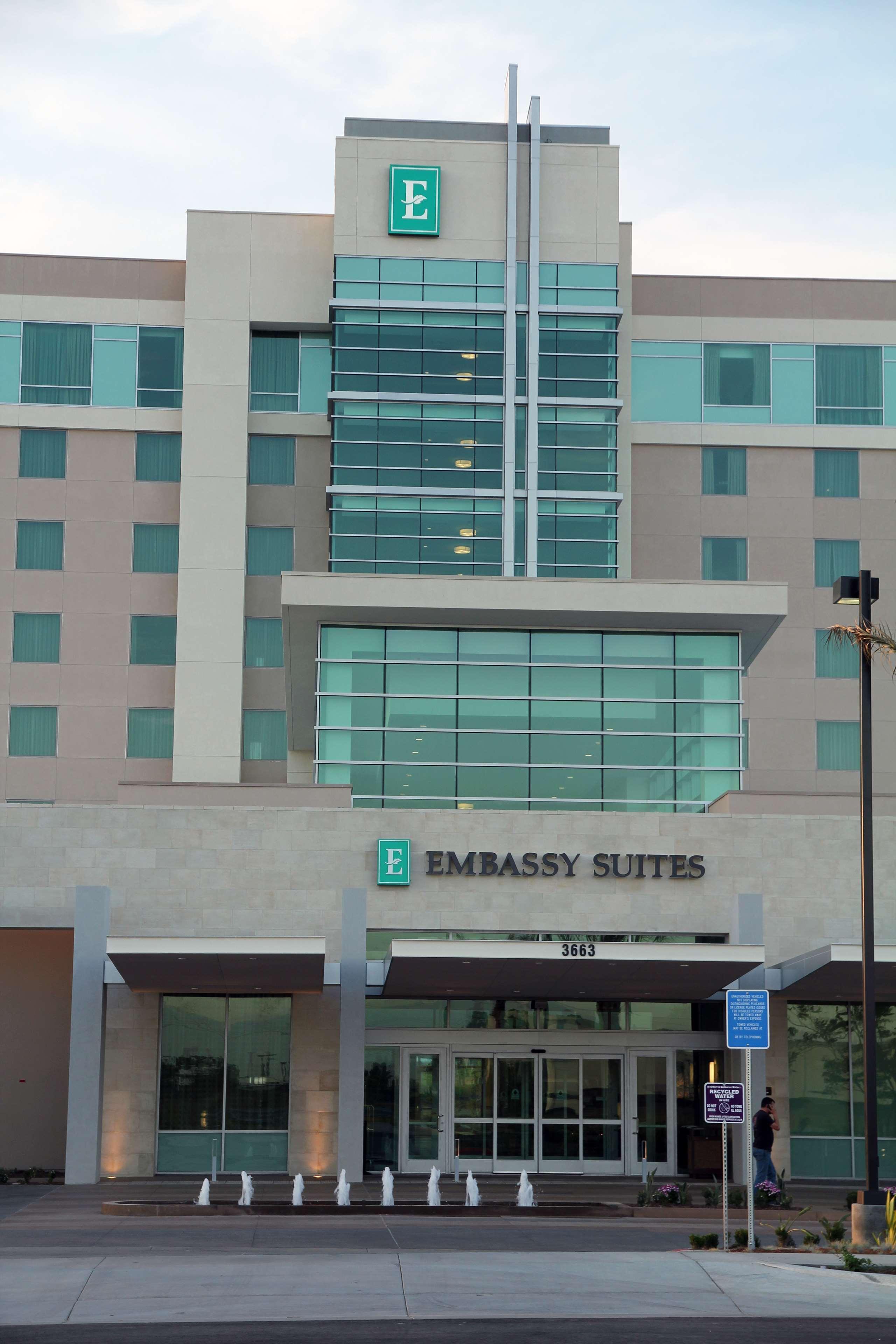 Embassy Suites Ontario - Airport Extérieur photo