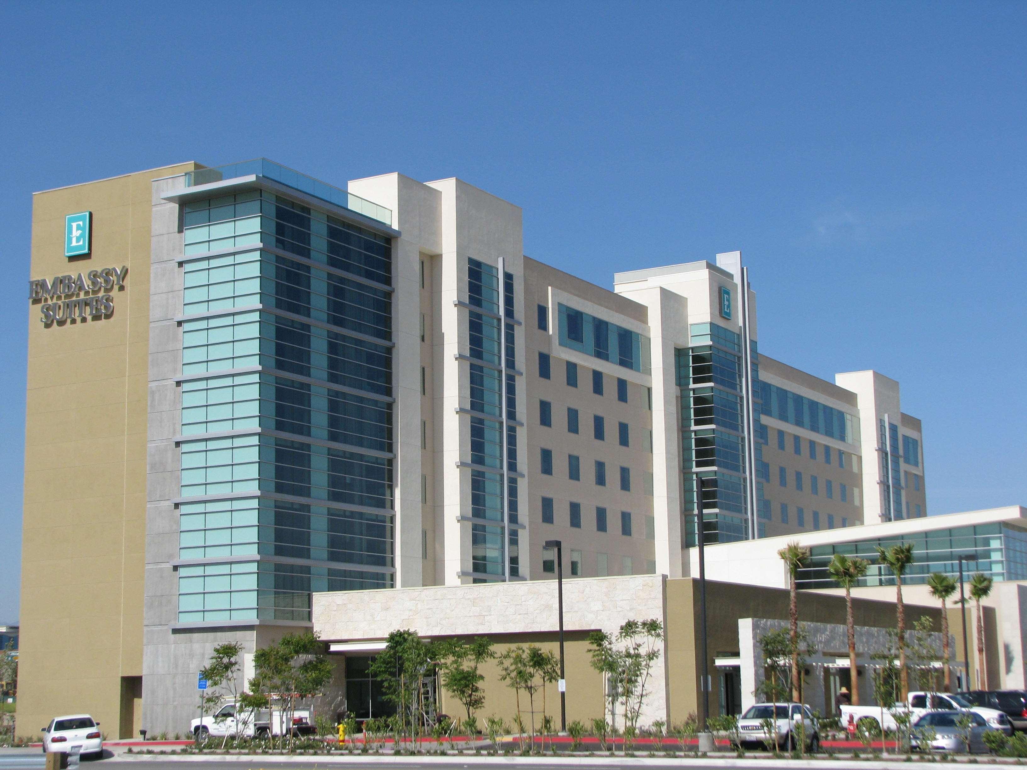 Embassy Suites Ontario - Airport Extérieur photo