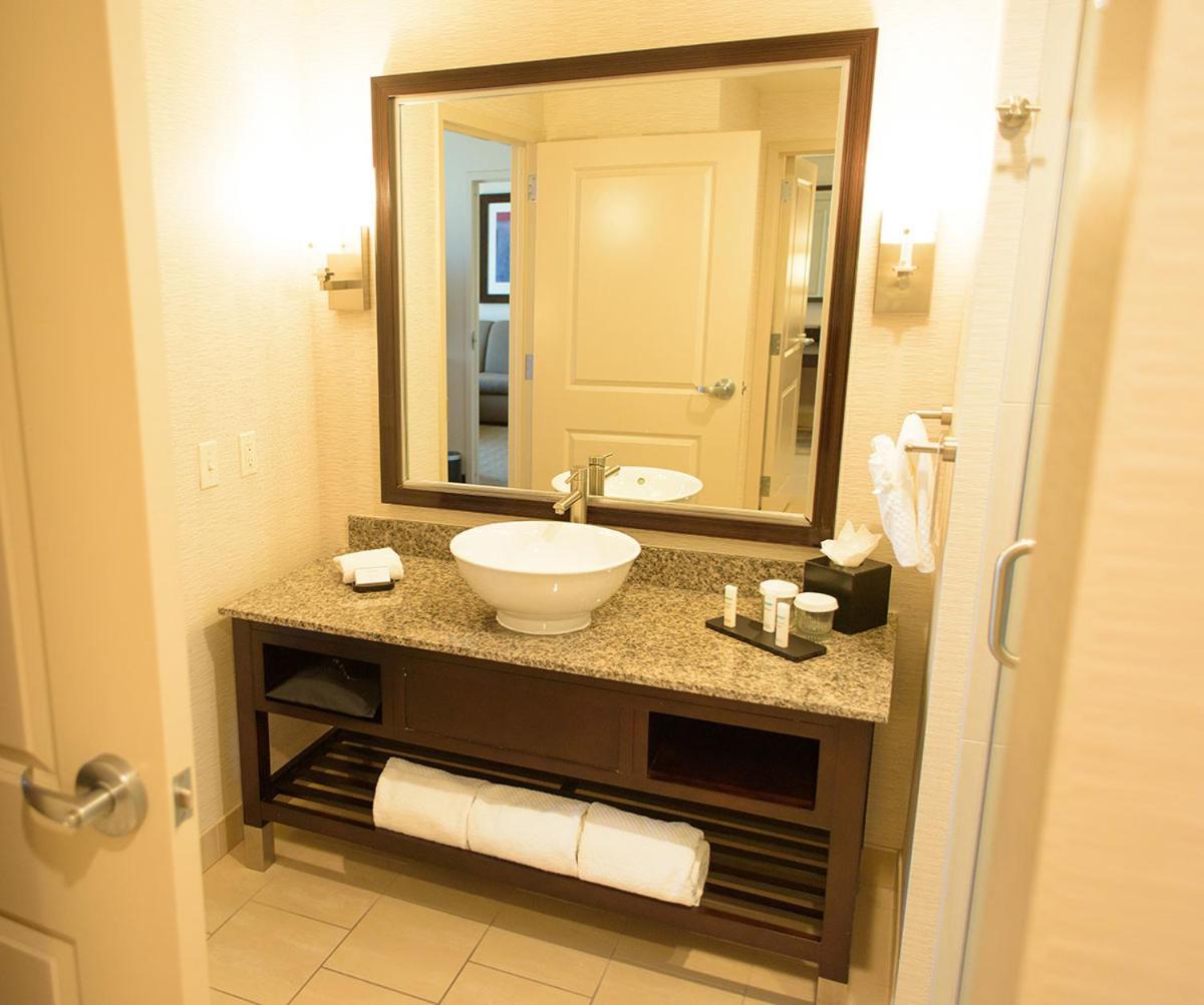 Embassy Suites Ontario - Airport Extérieur photo